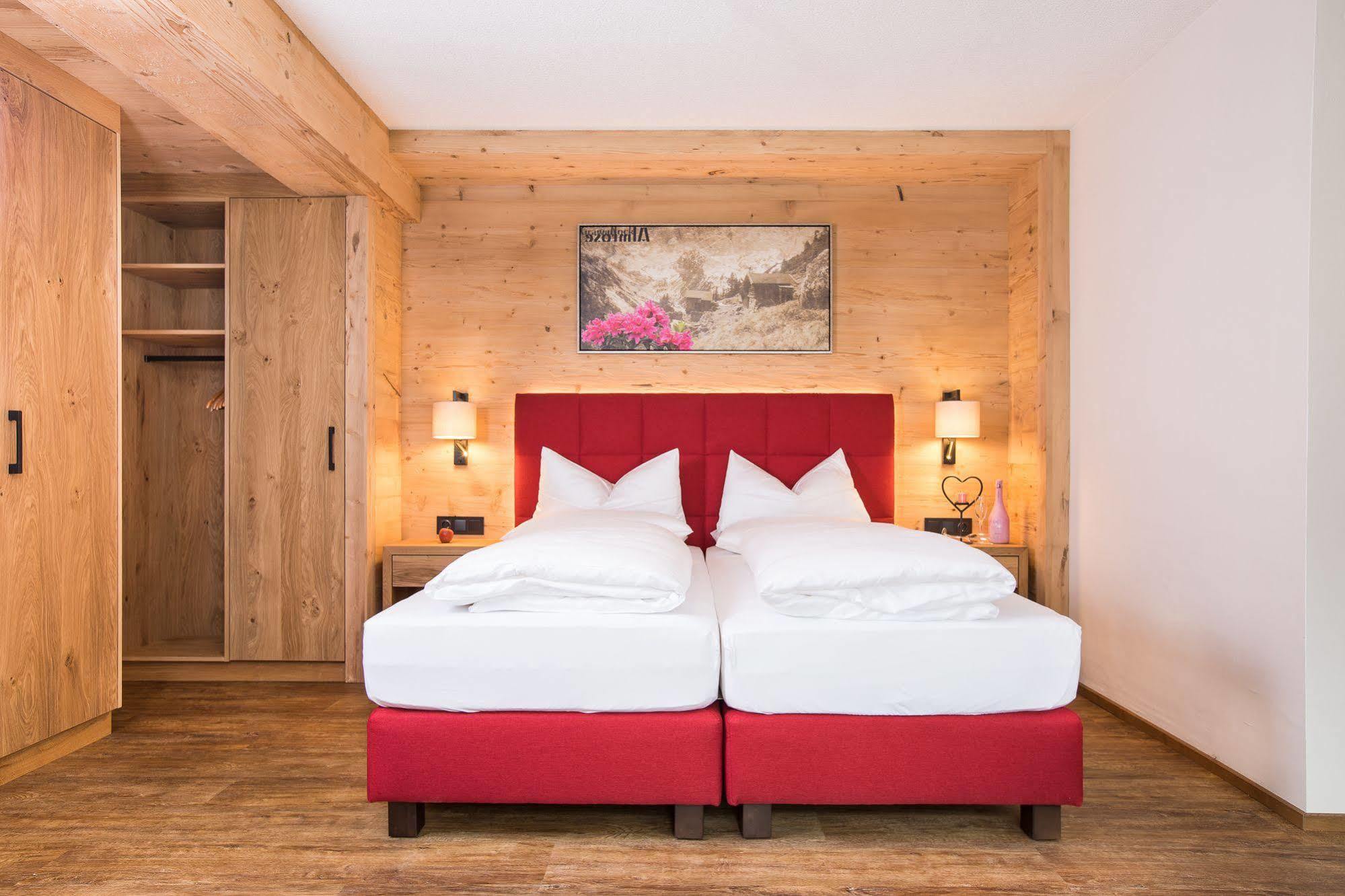 Hotel Augarten Neustift im Stubaital Buitenkant foto